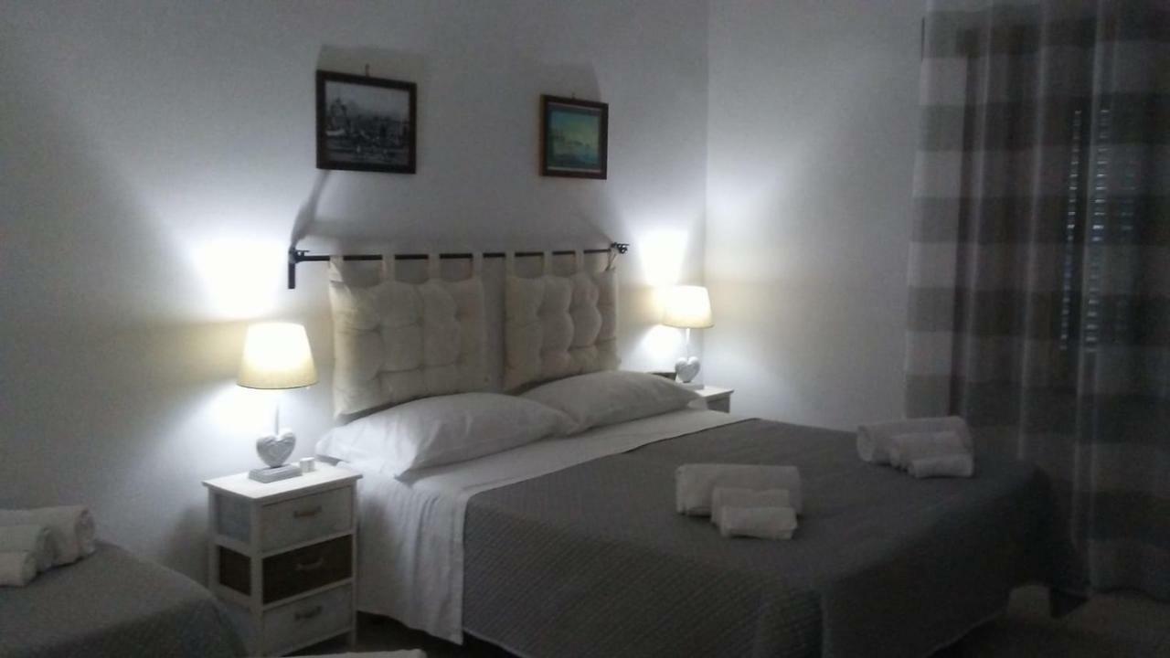 Casa Luna เนเปิลส์ ภายนอก รูปภาพ